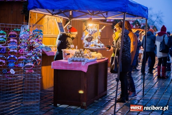 Zdjęcie w galerii na portalu naszraciborz.pl: Jarmark Bożonarodzeniowy w niedzielne popołudnie wiadomości z regionu