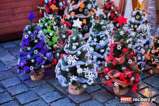 Zdjęcie w galerii na portalu naszraciborz.pl: Jarmark Bożonarodzeniowy w niedzielne popołudnie wiadomości z regionu