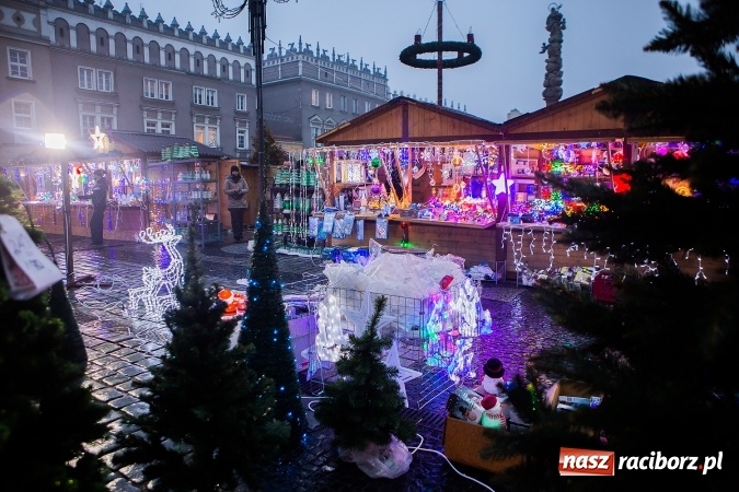 Zdjęcie w galerii na portalu naszraciborz.pl: Jarmark Bożonarodzeniowy w niedzielne popołudnie wiadomości z regionu