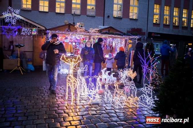 Zdjęcie w galerii na portalu naszraciborz.pl: Jarmark Bożonarodzeniowy w niedzielne popołudnie wiadomości z regionu
