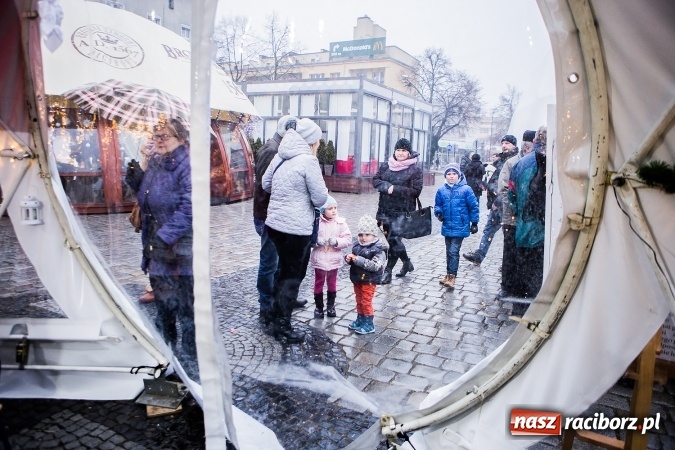 Zdjęcie w galerii na portalu naszraciborz.pl: Jarmark Bożonarodzeniowy w niedzielne popołudnie wiadomości z regionu