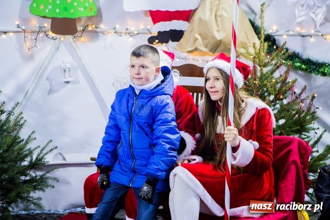 Zdjęcie w galerii na portalu naszraciborz.pl: Jarmark Bożonarodzeniowy w niedzielne popołudnie wiadomości z regionu