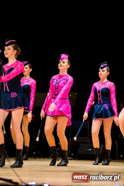 Zdjęcie w galerii na portalu naszraciborz.pl: Świąteczny koncert charytatywny Źródła w Raciborskim Centrum Kultury wiadomości z regionu