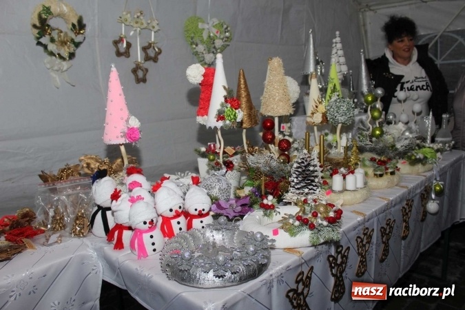 Zdjęcie w galerii na portalu naszraciborz.pl: W Kornowacu zapachniało Bożym Narodzeniem  wiadomości z regionu