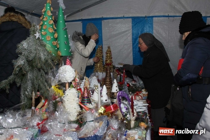 Zdjęcie w galerii na portalu naszraciborz.pl: W Kornowacu zapachniało Bożym Narodzeniem  wiadomości z regionu
