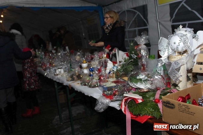 Zdjęcie w galerii na portalu naszraciborz.pl: W Kornowacu zapachniało Bożym Narodzeniem  wiadomości z regionu