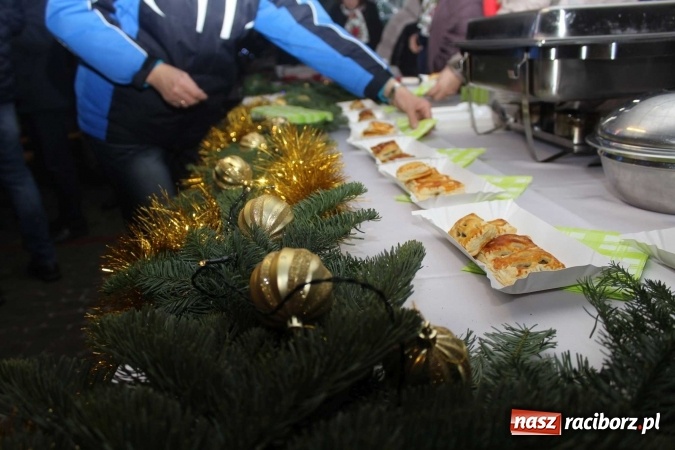 Zdjęcie w galerii na portalu naszraciborz.pl: W Kornowacu zapachniało Bożym Narodzeniem  wiadomości z regionu