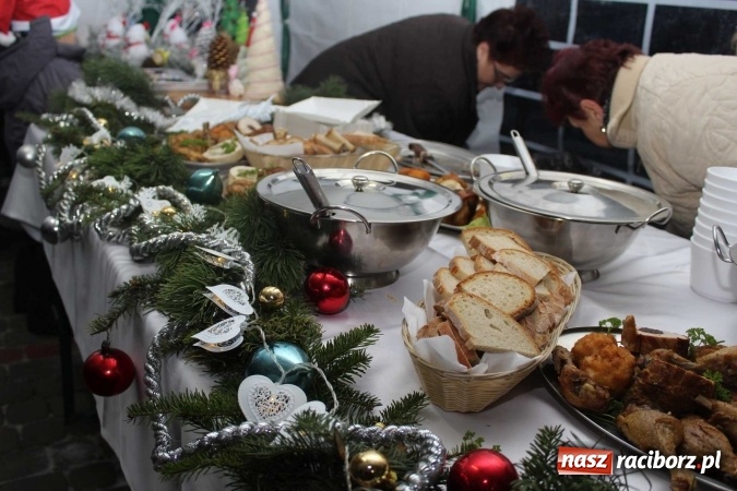Zdjęcie w galerii na portalu naszraciborz.pl: W Kornowacu zapachniało Bożym Narodzeniem  wiadomości z regionu