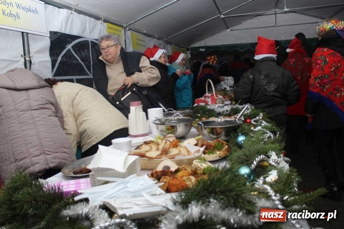 Zdjęcie w galerii na portalu naszraciborz.pl: W Kornowacu zapachniało Bożym Narodzeniem  wiadomości z regionu