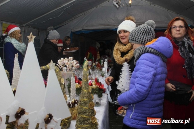 Zdjęcie w galerii na portalu naszraciborz.pl: W Kornowacu zapachniało Bożym Narodzeniem  wiadomości z regionu