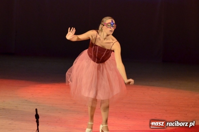 Zdjęcie w galerii na portalu naszraciborz.pl: Pinokio, chłopiec z drewna na scenie RCK wiadomości z regionu