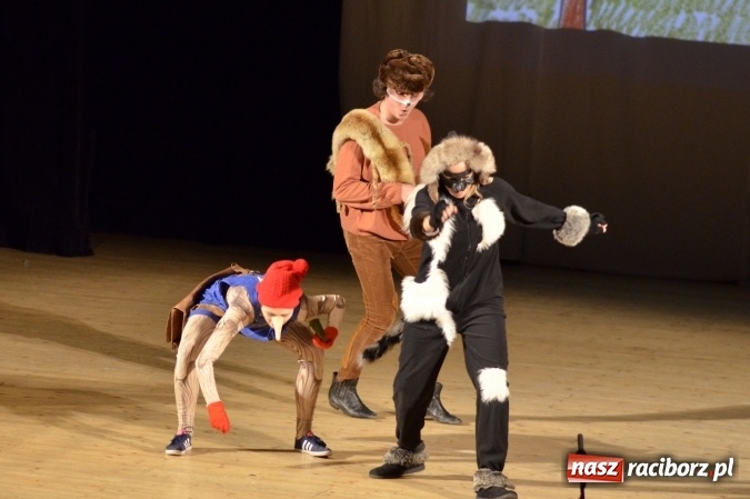 Zdjęcie w galerii na portalu naszraciborz.pl: Pinokio, chłopiec z drewna na scenie RCK wiadomości z regionu