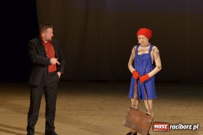 Zdjęcie w galerii na portalu naszraciborz.pl: Pinokio, chłopiec z drewna na scenie RCK wiadomości z regionu