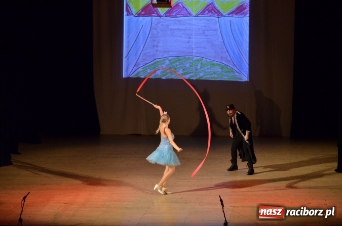 Zdjęcie w galerii na portalu naszraciborz.pl: Pinokio, chłopiec z drewna na scenie RCK wiadomości z regionu