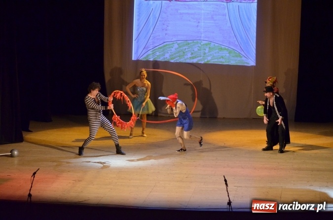 Zdjęcie w galerii na portalu naszraciborz.pl: Pinokio, chłopiec z drewna na scenie RCK wiadomości z regionu