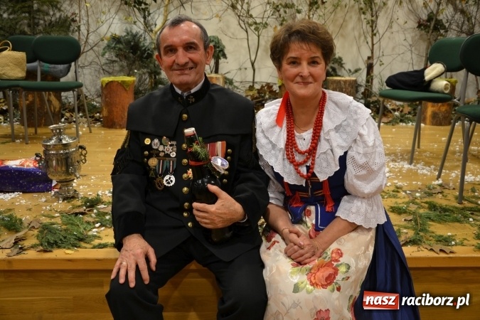 Zdjęcie w galerii na portalu naszraciborz.pl: W pośpiechu na Święta Bożego Narodzenia - widowisko wigilijne na Zamku Piastowskim wiadomości z regionu