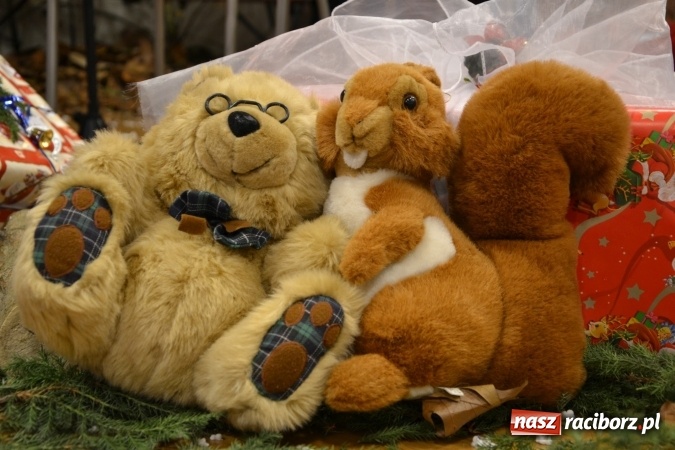 Zdjęcie w galerii na portalu naszraciborz.pl: W pośpiechu na Święta Bożego Narodzenia - widowisko wigilijne na Zamku Piastowskim wiadomości z regionu