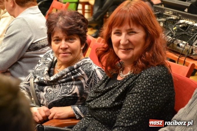 Zdjęcie w galerii na portalu naszraciborz.pl: W pośpiechu na Święta Bożego Narodzenia - widowisko wigilijne na Zamku Piastowskim wiadomości z regionu