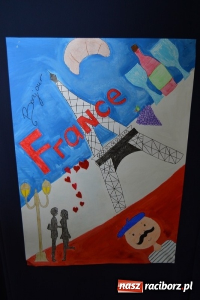 Zdjęcie w galerii na portalu naszraciborz.pl: Uczniowie Szkoły Podstawowej nr 4 śpiewają po chińsku i po czesku  wiadomości z regionu