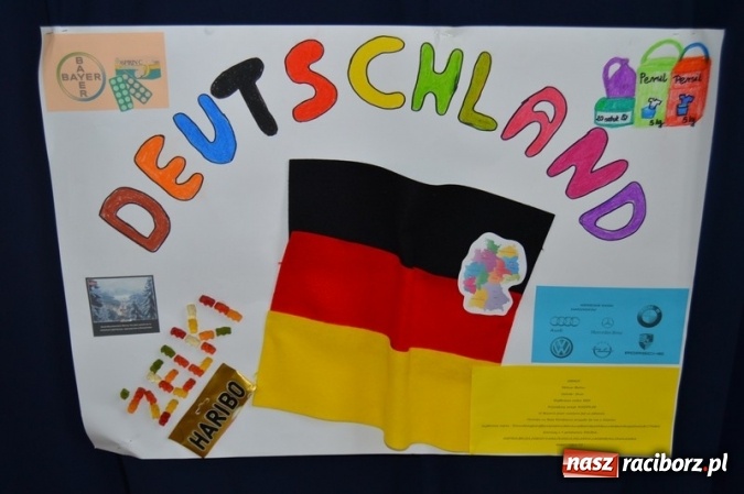 Zdjęcie w galerii na portalu naszraciborz.pl: Uczniowie Szkoły Podstawowej nr 4 śpiewają po chińsku i po czesku  wiadomości z regionu