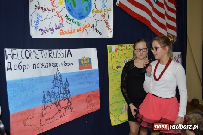 Zdjęcie w galerii na portalu naszraciborz.pl: Uczniowie Szkoły Podstawowej nr 4 śpiewają po chińsku i po czesku  wiadomości z regionu