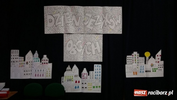 Zdjęcie w galerii na portalu naszraciborz.pl: Uczniowie Szkoły Podstawowej nr 4 śpiewają po chińsku i po czesku  wiadomości z regionu