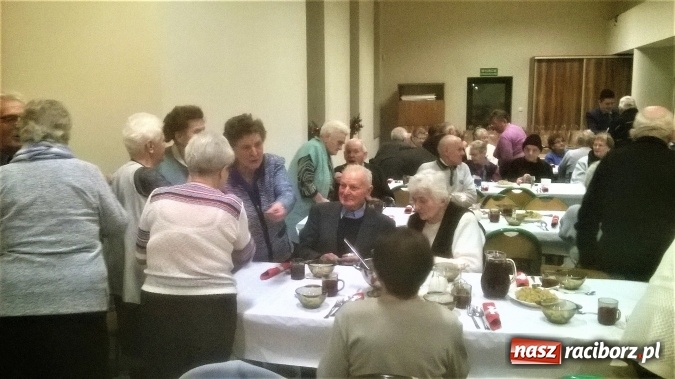 Zdjęcie w galerii na portalu naszraciborz.pl: Wigilia dla starszych w Rudach wiadomości z regionu