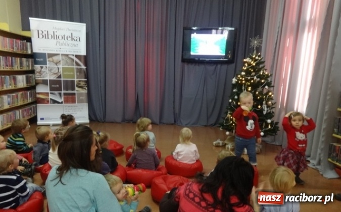 Zdjęcie w galerii na portalu naszraciborz.pl: Fikusie czekają na święta  wiadomości z regionu