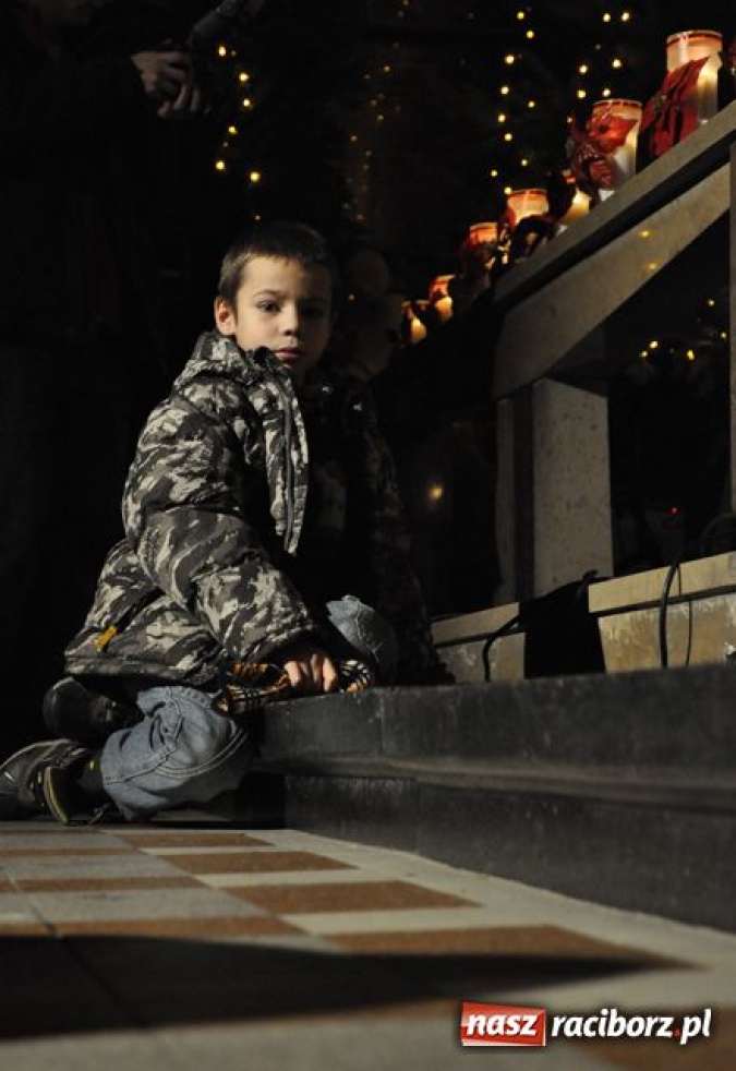 Zdjęcie w galerii na portalu naszraciborz.pl: Magiczne kolędowanie na Płoni wiadomości z regionu