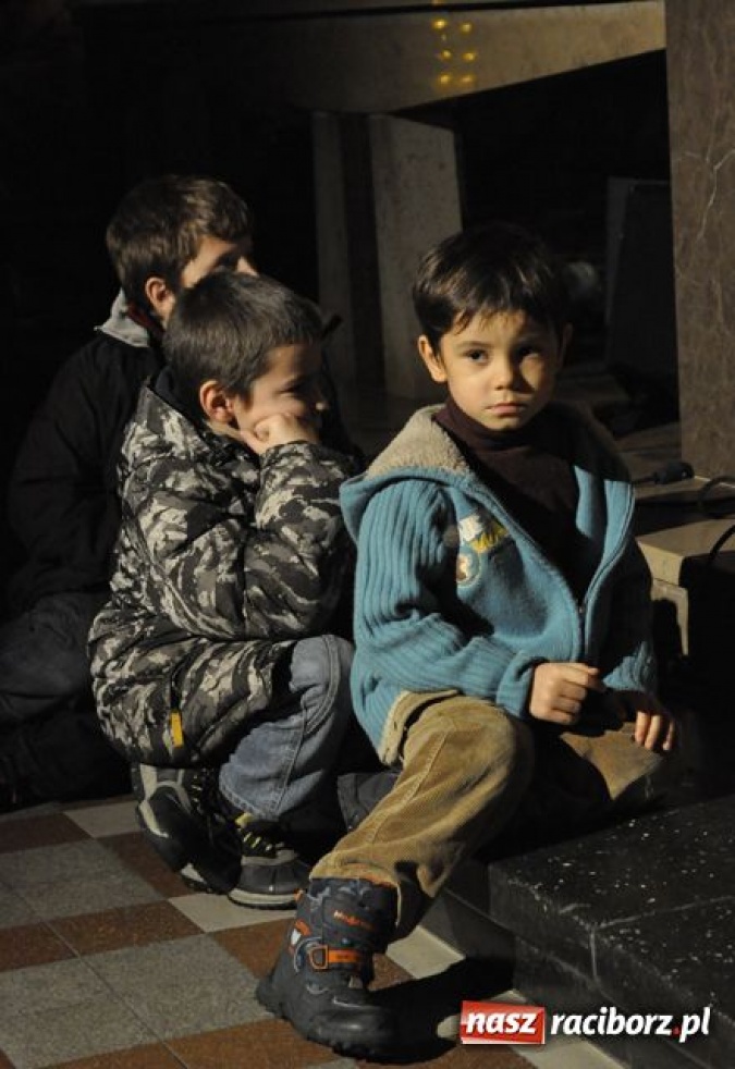 Zdjęcie w galerii na portalu naszraciborz.pl: Magiczne kolędowanie na Płoni wiadomości z regionu