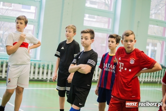 Zdjęcie w galerii na portalu naszraciborz.pl: Turniej Dwójek Siatkarskich Dziewcząt i Chłopców klas VI wiadomości z regionu