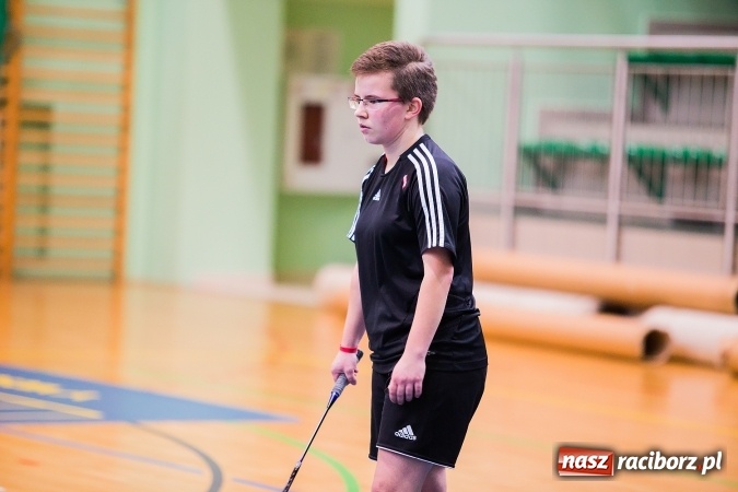 Zdjęcie w galerii na portalu naszraciborz.pl: Finał miejski w badmintonie dziewcząt szkół ponagimnazjalnych wiadomości z regionu