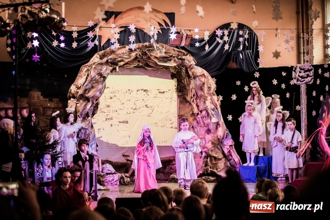 Zdjęcie w galerii na portalu naszraciborz.pl: Gdzie jest nasze Betlejem, czyli jasełka w SP 13 wiadomości z regionu
