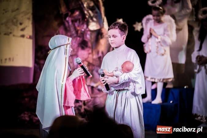 Zdjęcie w galerii na portalu naszraciborz.pl: Gdzie jest nasze Betlejem, czyli jasełka w SP 13 wiadomości z regionu