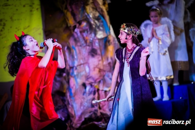 Zdjęcie w galerii na portalu naszraciborz.pl: Gdzie jest nasze Betlejem, czyli jasełka w SP 13 wiadomości z regionu