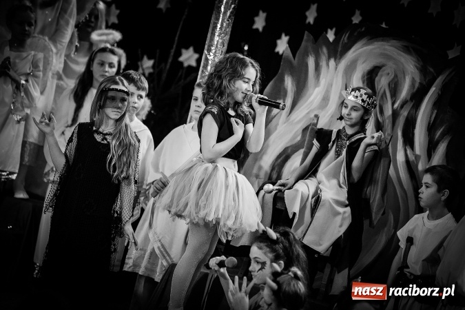 Zdjęcie w galerii na portalu naszraciborz.pl: Gdzie jest nasze Betlejem, czyli jasełka w SP 13 wiadomości z regionu