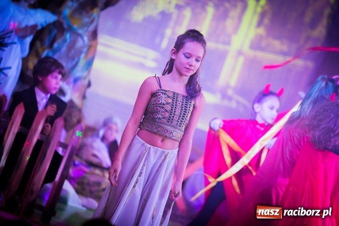 Zdjęcie w galerii na portalu naszraciborz.pl: Gdzie jest nasze Betlejem, czyli jasełka w SP 13 wiadomości z regionu