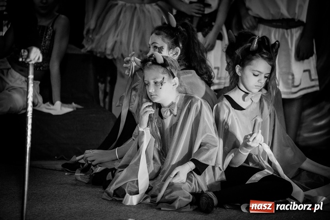 Zdjęcie w galerii na portalu naszraciborz.pl: Gdzie jest nasze Betlejem, czyli jasełka w SP 13 wiadomości z regionu