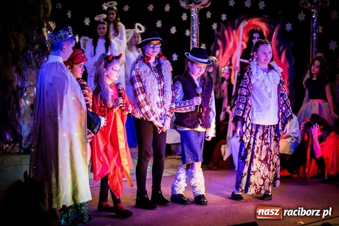 Zdjęcie w galerii na portalu naszraciborz.pl: Gdzie jest nasze Betlejem, czyli jasełka w SP 13 wiadomości z regionu