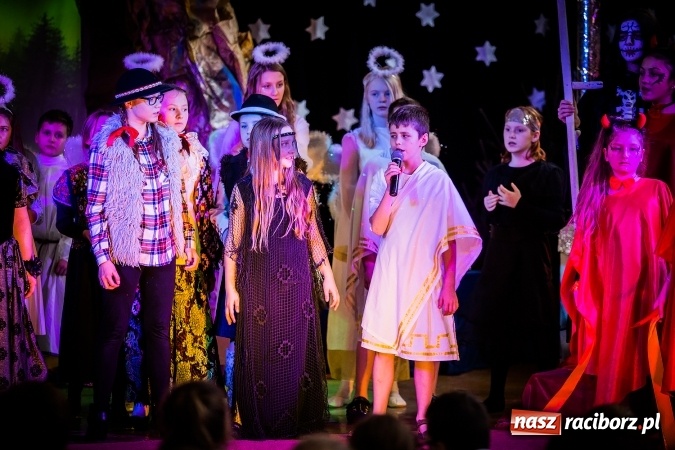 Zdjęcie w galerii na portalu naszraciborz.pl: Gdzie jest nasze Betlejem, czyli jasełka w SP 13 wiadomości z regionu