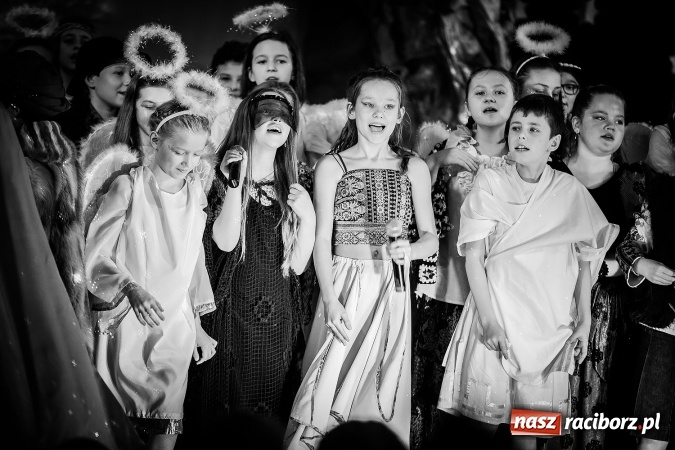 Zdjęcie w galerii na portalu naszraciborz.pl: Gdzie jest nasze Betlejem, czyli jasełka w SP 13 wiadomości z regionu