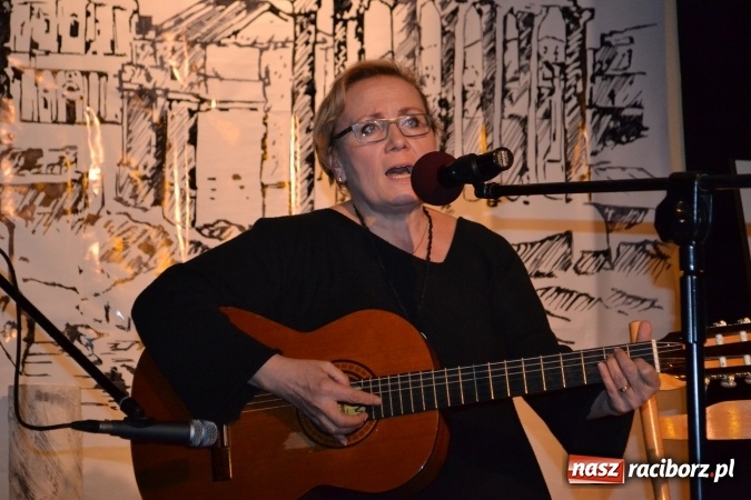 Zdjęcie w galerii na portalu naszraciborz.pl: Książęta smaku - wieczór promocyjny książki Marka Rapnickiego w Strzesze wiadomości z regionu