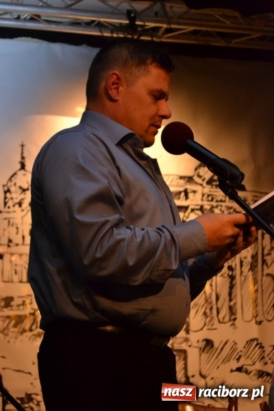 Zdjęcie w galerii na portalu naszraciborz.pl: Książęta smaku - wieczór promocyjny książki Marka Rapnickiego w Strzesze wiadomości z regionu