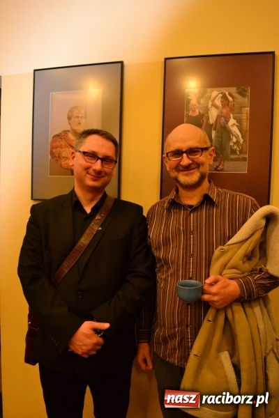 Zdjęcie w galerii na portalu naszraciborz.pl: Książęta smaku - wieczór promocyjny książki Marka Rapnickiego w Strzesze wiadomości z regionu