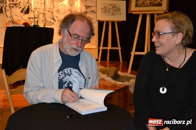 Zdjęcie w galerii na portalu naszraciborz.pl: Książęta smaku - wieczór promocyjny książki Marka Rapnickiego w Strzesze wiadomości z regionu