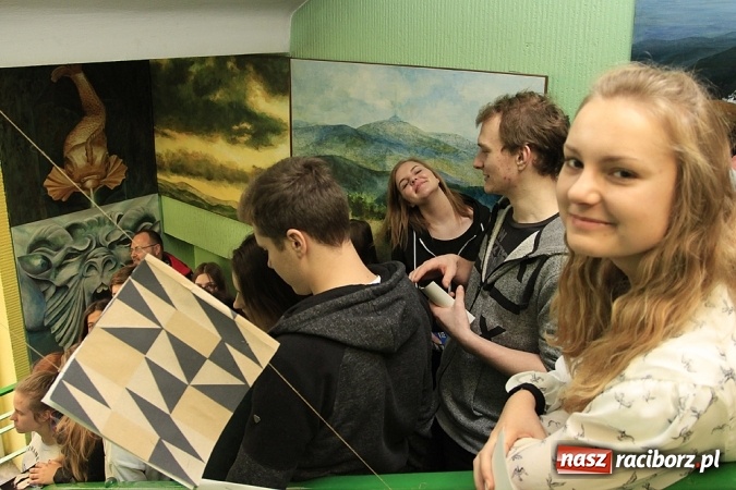 Zdjęcie w galerii na portalu naszraciborz.pl: Młodzież bytomskiego technikum zainteresowana studiami w Raciborzu  wiadomości z regionu