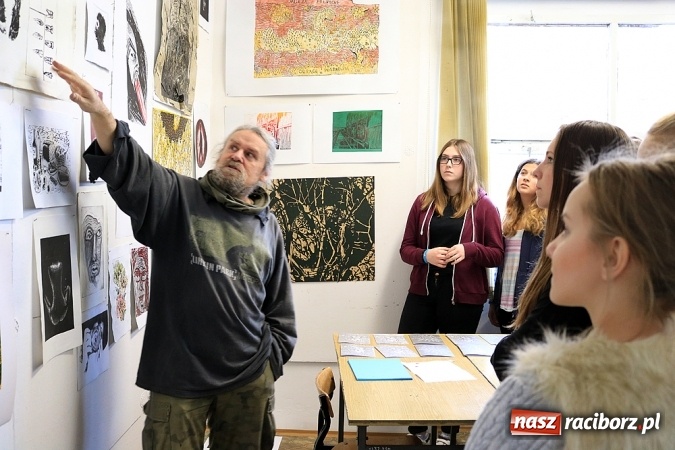 Zdjęcie w galerii na portalu naszraciborz.pl: Młodzież bytomskiego technikum zainteresowana studiami w Raciborzu  wiadomości z regionu