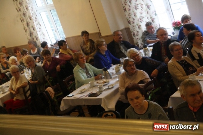 Zdjęcie w galerii na portalu naszraciborz.pl: Aktywni seniorzy z Nędzy na podsumowaniu projektu w Czernicy  wiadomości z regionu