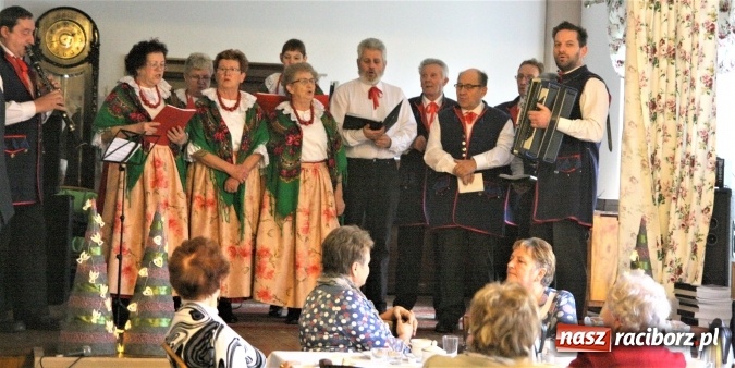 Zdjęcie w galerii na portalu naszraciborz.pl: Aktywni seniorzy z Nędzy na podsumowaniu projektu w Czernicy  wiadomości z regionu