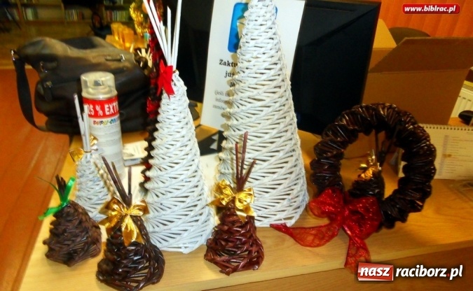 Zdjęcie w galerii na portalu naszraciborz.pl: Świąteczne warsztaty w bibliotece  wiadomości z regionu
